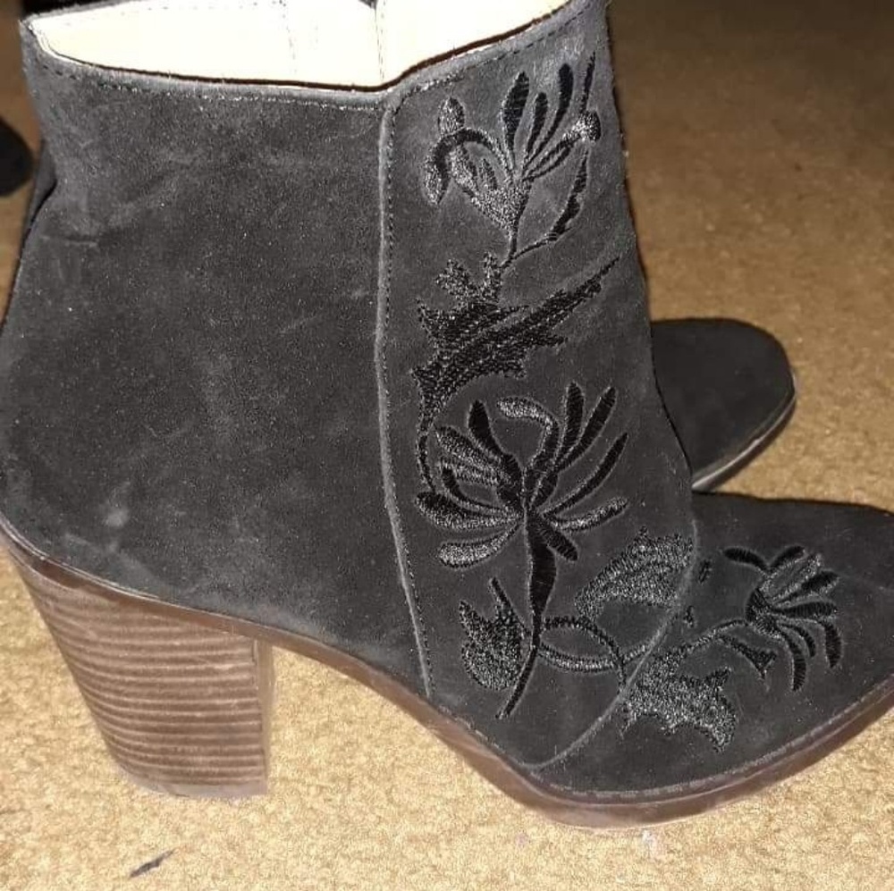 Lucky brand size 7 1/2 high heels